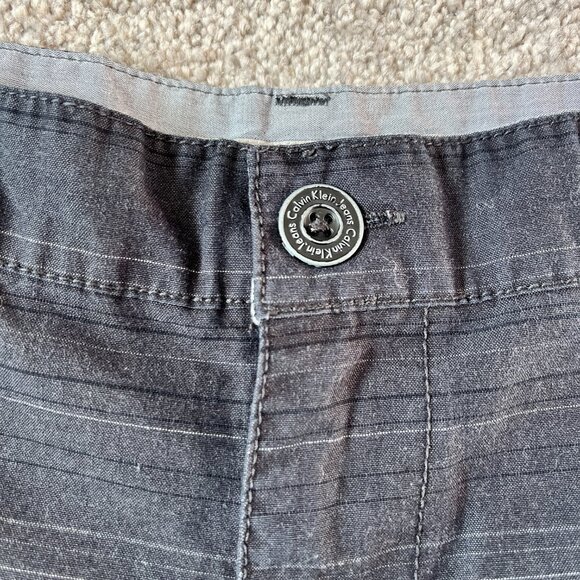 Calvin Klein Boys Dark Gray Striped Chino Shorts Size 14 - Picture 5 of 8